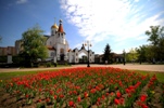 Храм Казанской иконы в цветах